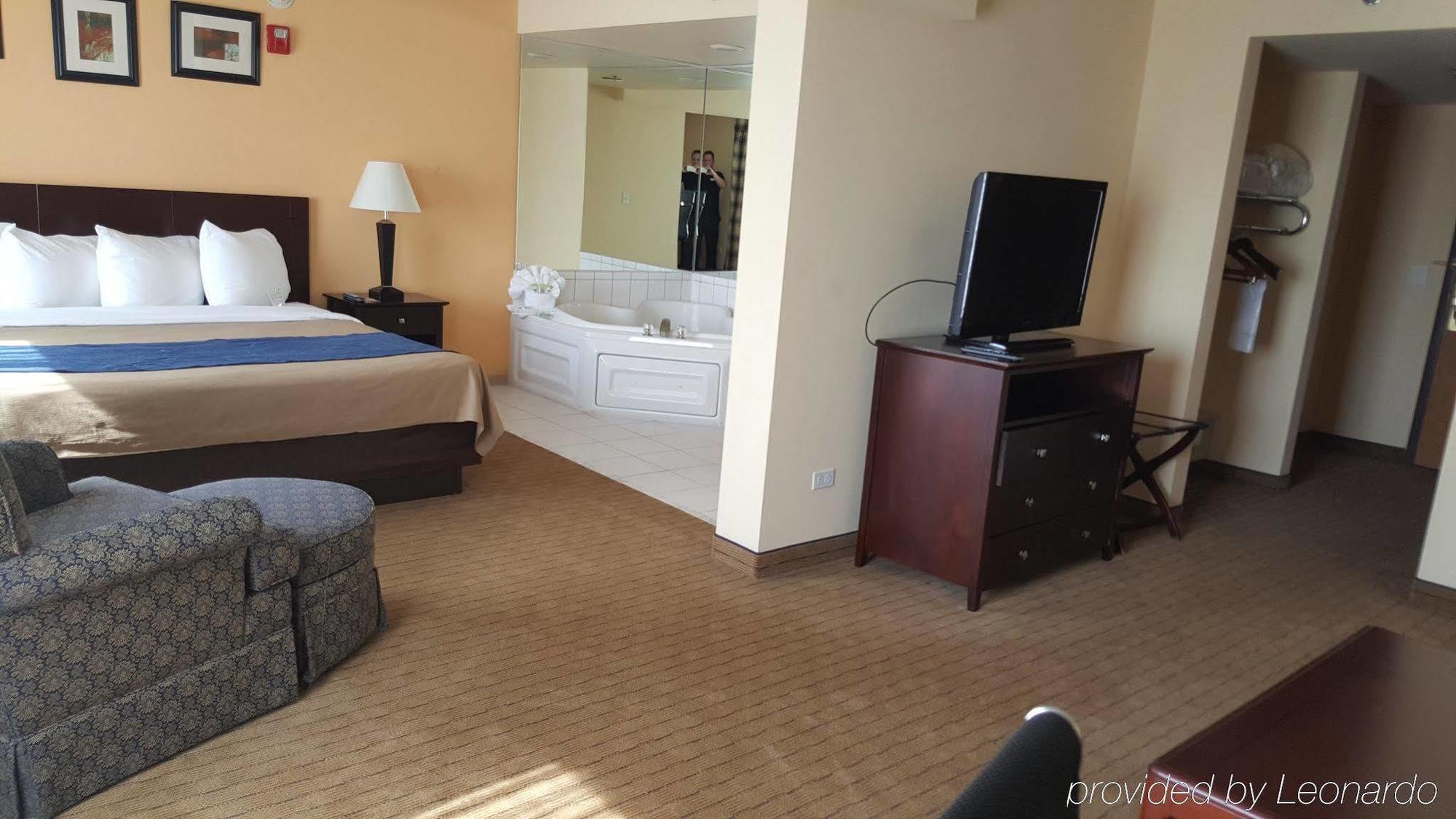 Holiday Inn Express & Suites - Prospect Heights By Ihg Eksteriør billede